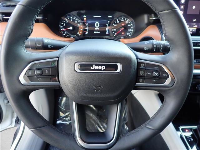 Used 2023 Jeep Compass Limited AWD/4WD image 13