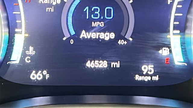 Used 2024 Chrysler Pacifica Touring-L FWD image 18