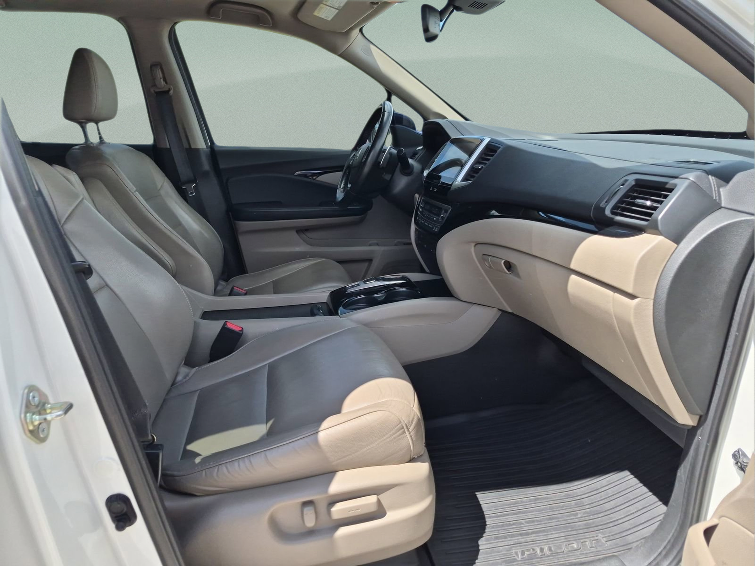 Used 2016 Honda Pilot Touring image 20