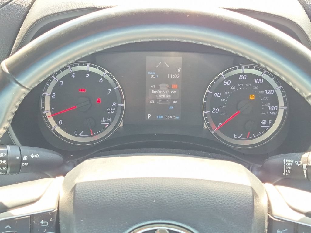 Used 2022 Toyota Highlander LE FWD image 26