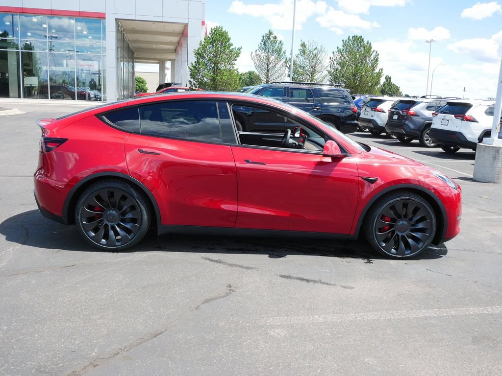 Used 2022 Tesla Model Y Performance AWD/4WD image 4