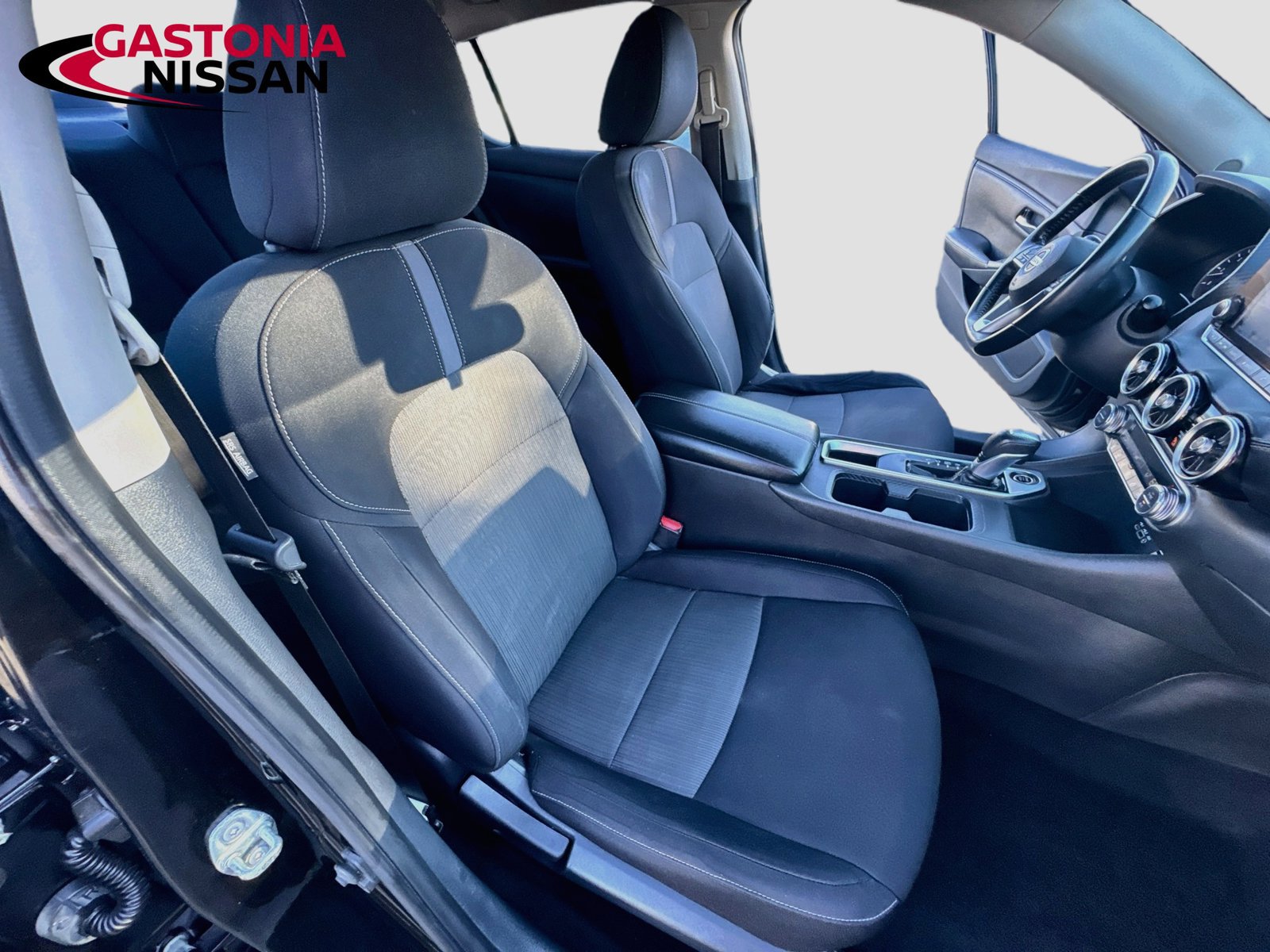 Used 2021 Nissan Sentra SV FWD image 36