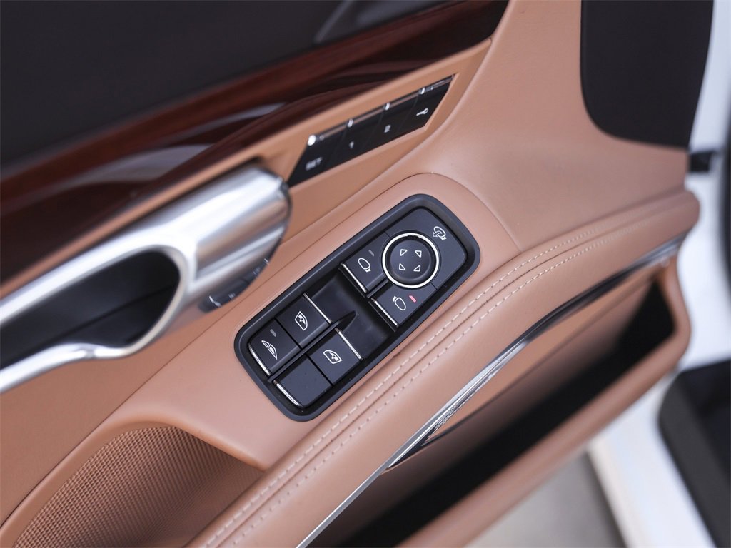 Certified 2015 Porsche 911 Turbo image 34