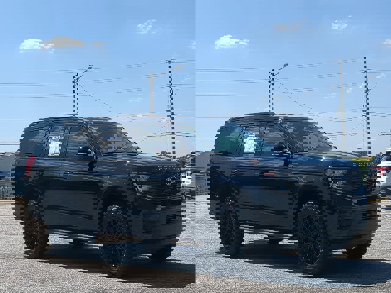 New 2026 Ford Expedition Active image 2