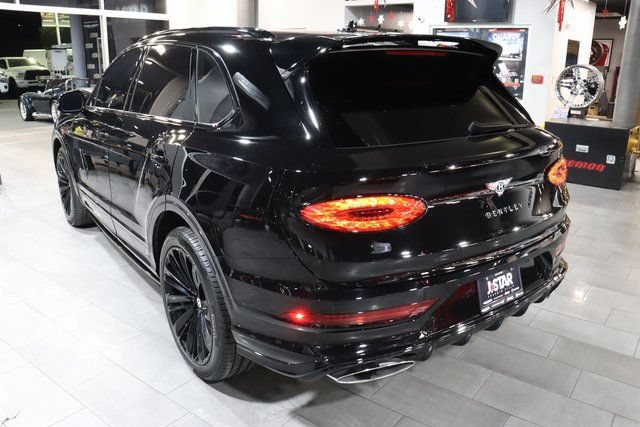Used 2021 Bentley Bentayga Speed AWD/4WD image 18