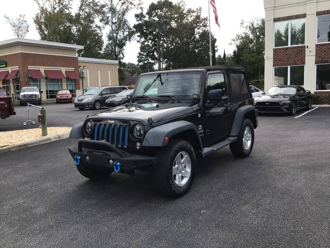 Used 2015 Jeep Wrangler Sport w/ Quick Order Package 24S AWD/4WD image 3