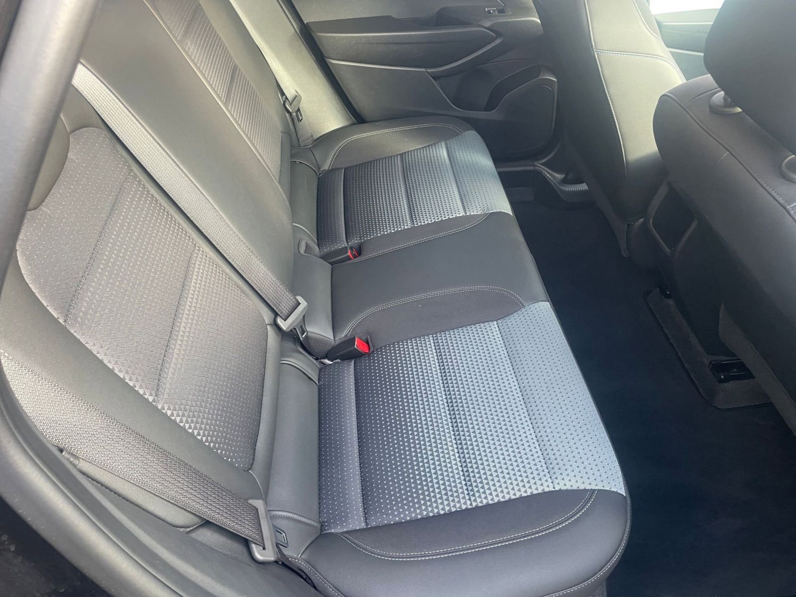 Used 2025 Chevrolet Trax LT image 36