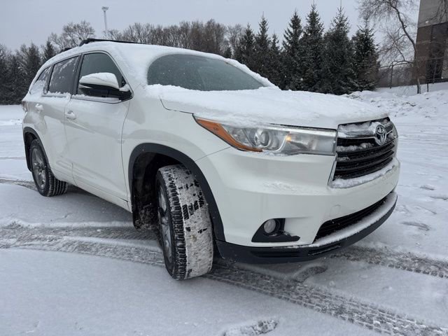 Used 2015 Toyota Highlander Limited image 2