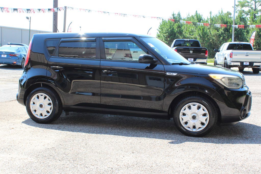 Used 2015 Kia Soul image 12
