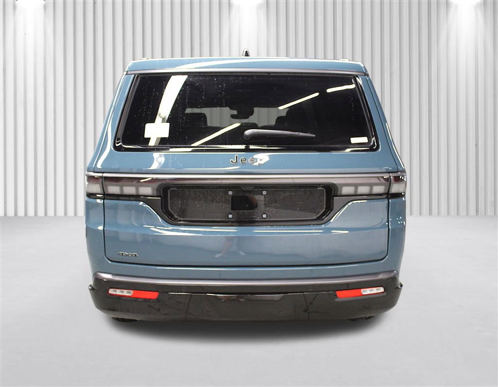 New 2026 Jeep Grand Wagoneer L Limited AWD/4WD image 4
