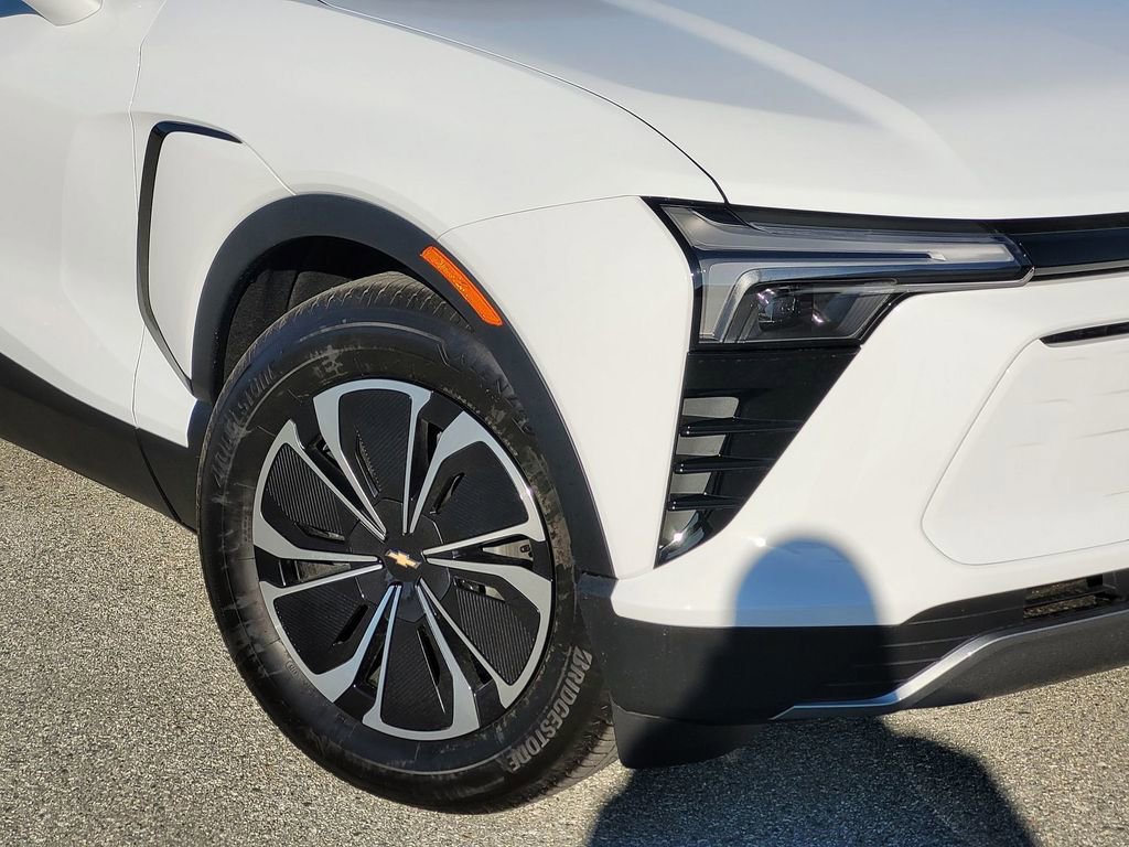 New 2026 Chevrolet Blazer EV LT image 6