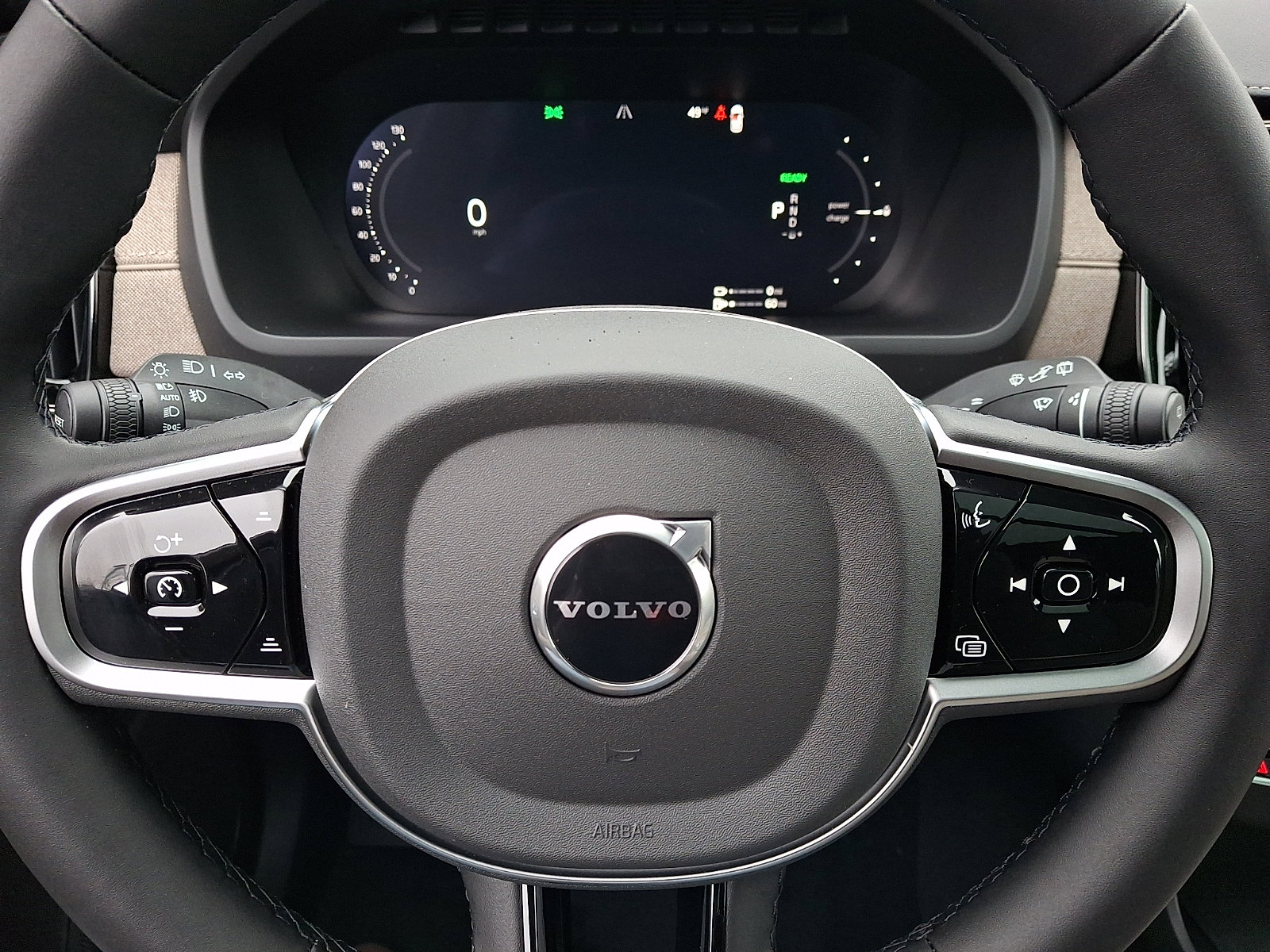 New 2026 Volvo XC90 T8 Ultra w/ Lounge Package image 12