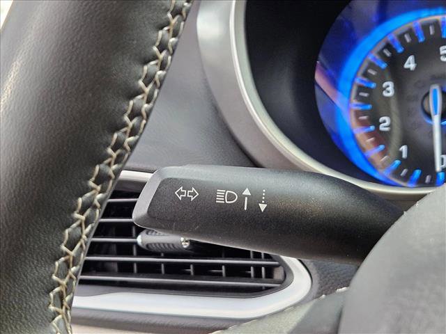 Used 2023 Chrysler Pacifica Touring-L FWD image 21