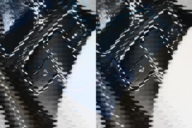 Used 2016 Kia Cadenza image 15