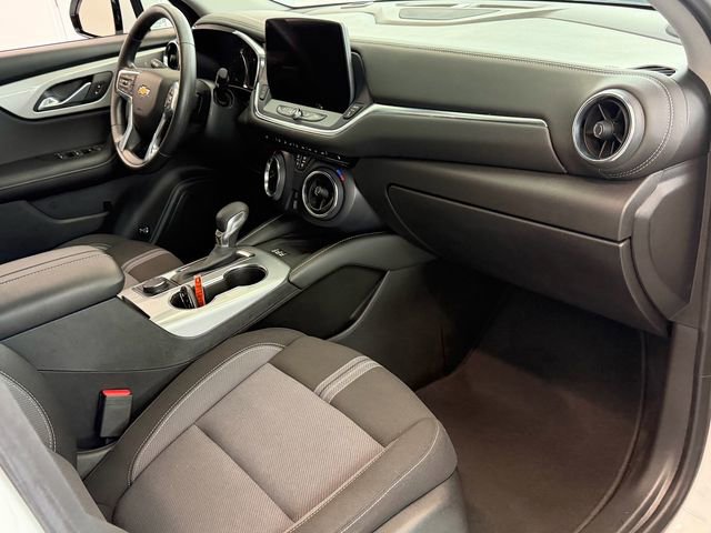 Used 2024 Chevrolet Blazer LT w/ Convenience Package FWD image 12