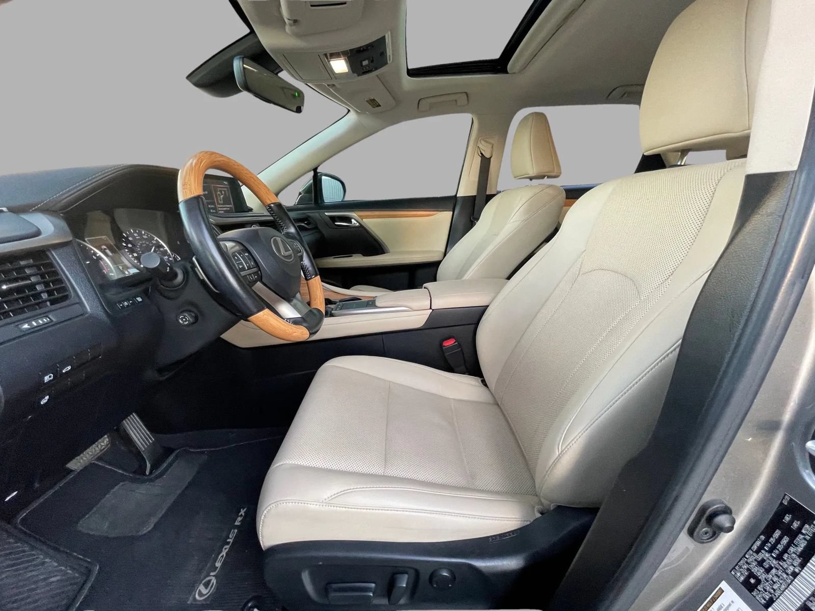 Used 2021 Lexus RX 350L FWD w/ Premium Package image 18