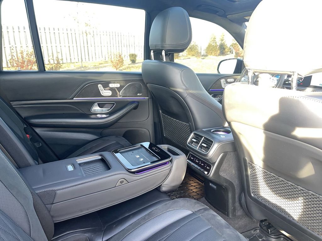 Used 2023 Mercedes-Benz GLS 63 AMG 4MATIC image 34