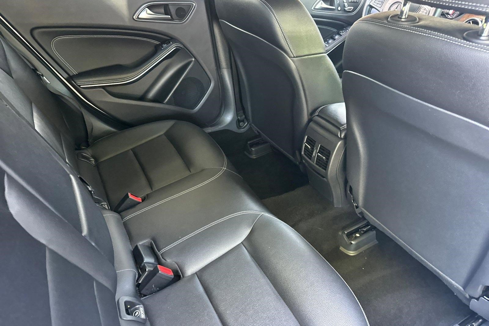 Used 2018 Mercedes-Benz GLA 250 4MATIC image 29
