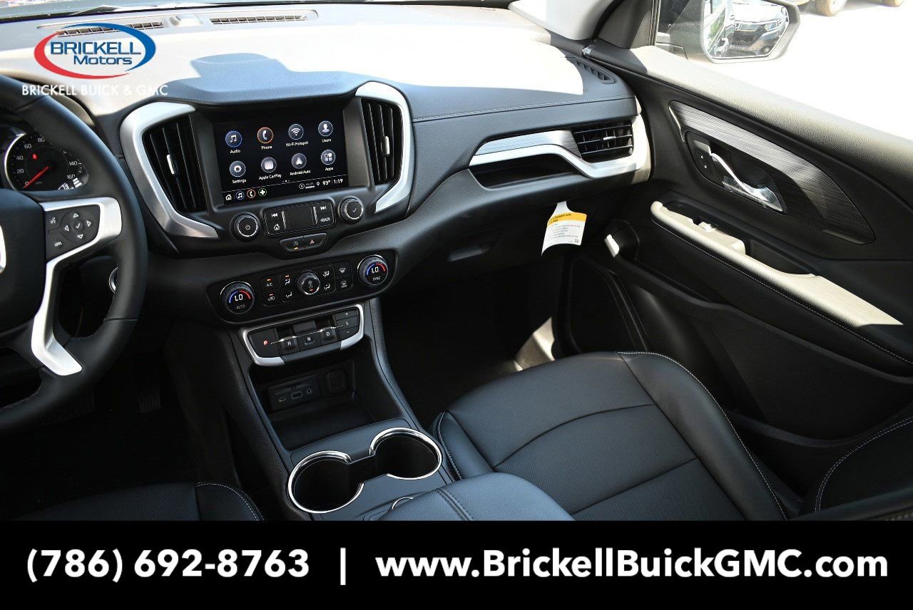 New 2024 GMC Terrain SLT w/ Elevation Edition image 23