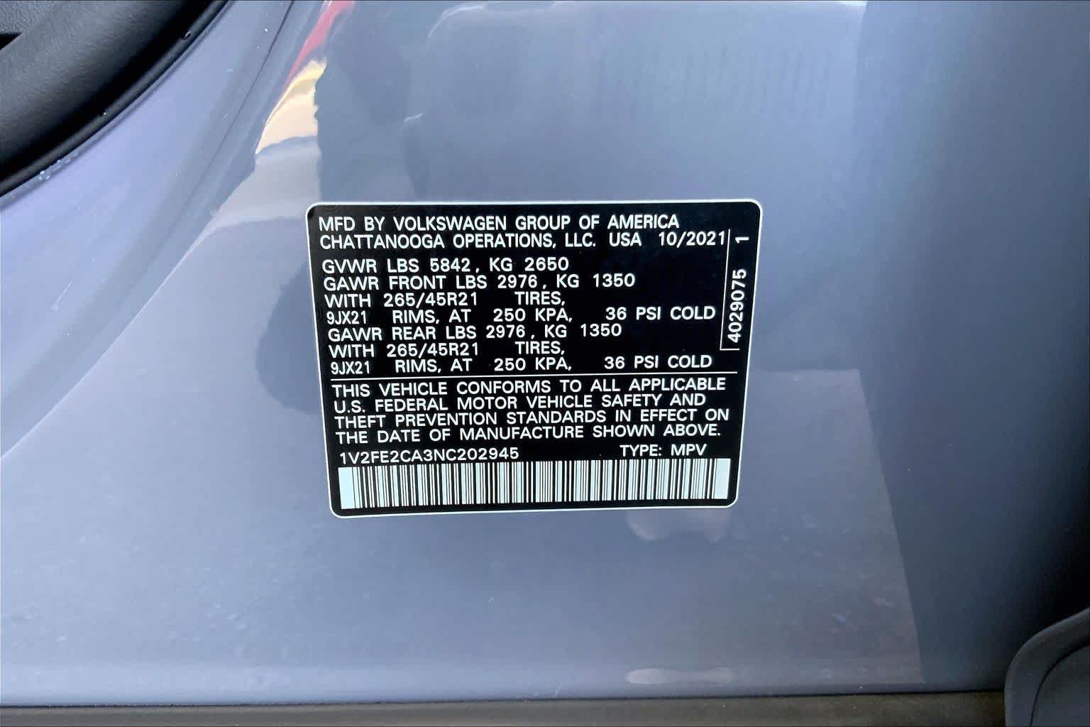 Used 2022 Volkswagen Atlas Cross Sport SEL Premium R-Line AWD/4WD image 34