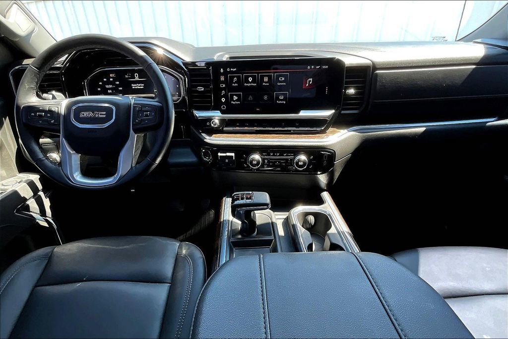 Used 2025 GMC Sierra 1500 Elevation w/ Elevation Premium Package image 18
