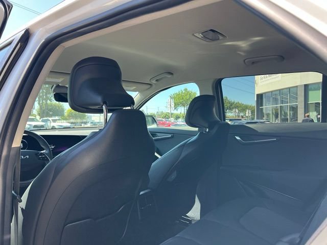 Certified 2024 Kia Niro Wind FWD image 9