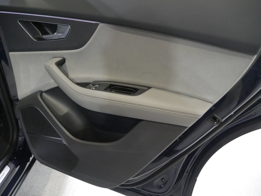 New 2026 Audi SQ8 Premium Plus AWD/4WD image 20