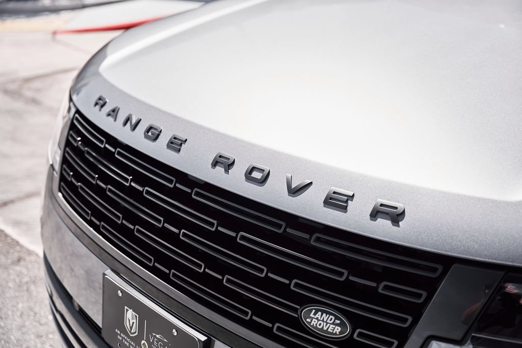 Used 2024 Land Rover Range Rover SE AWD/4WD image 8