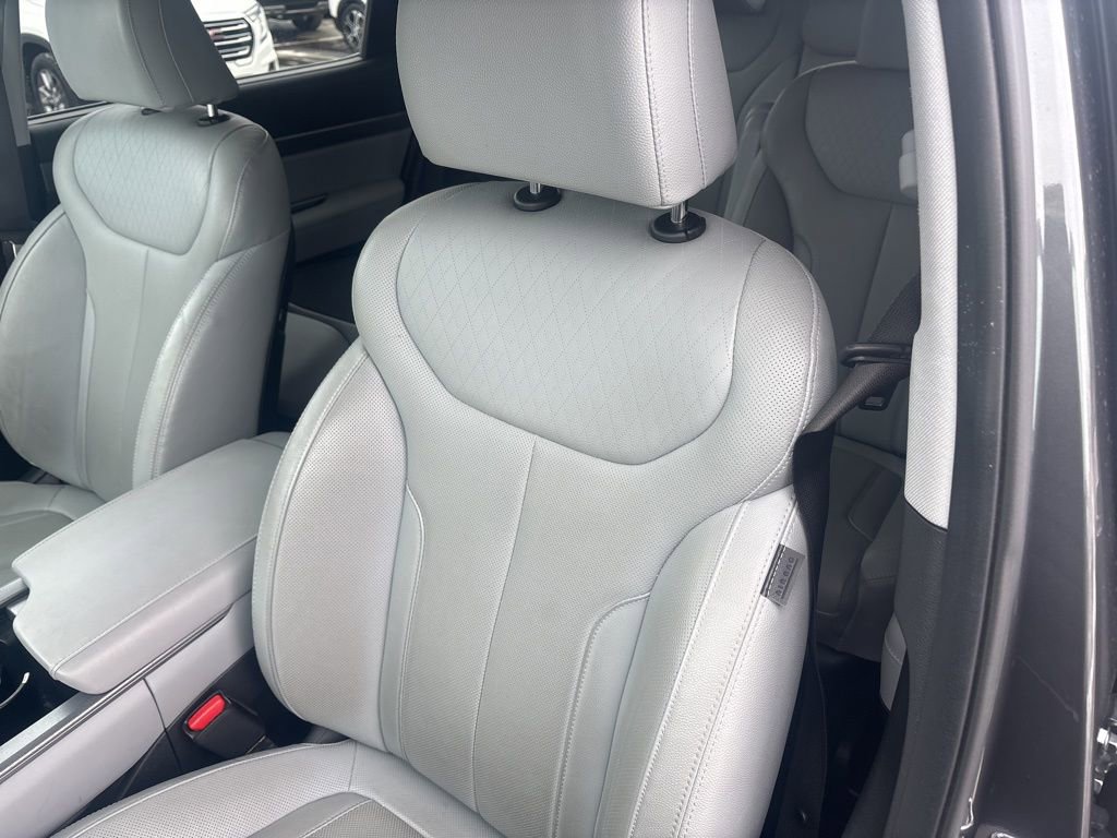 Used 2021 Hyundai Palisade SEL w/ Premium Package image 14