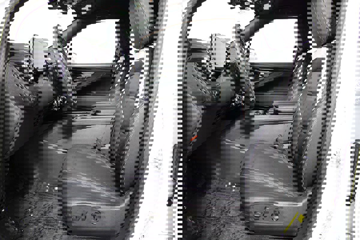 Used 2024 Chevrolet Blazer EV LT image 8