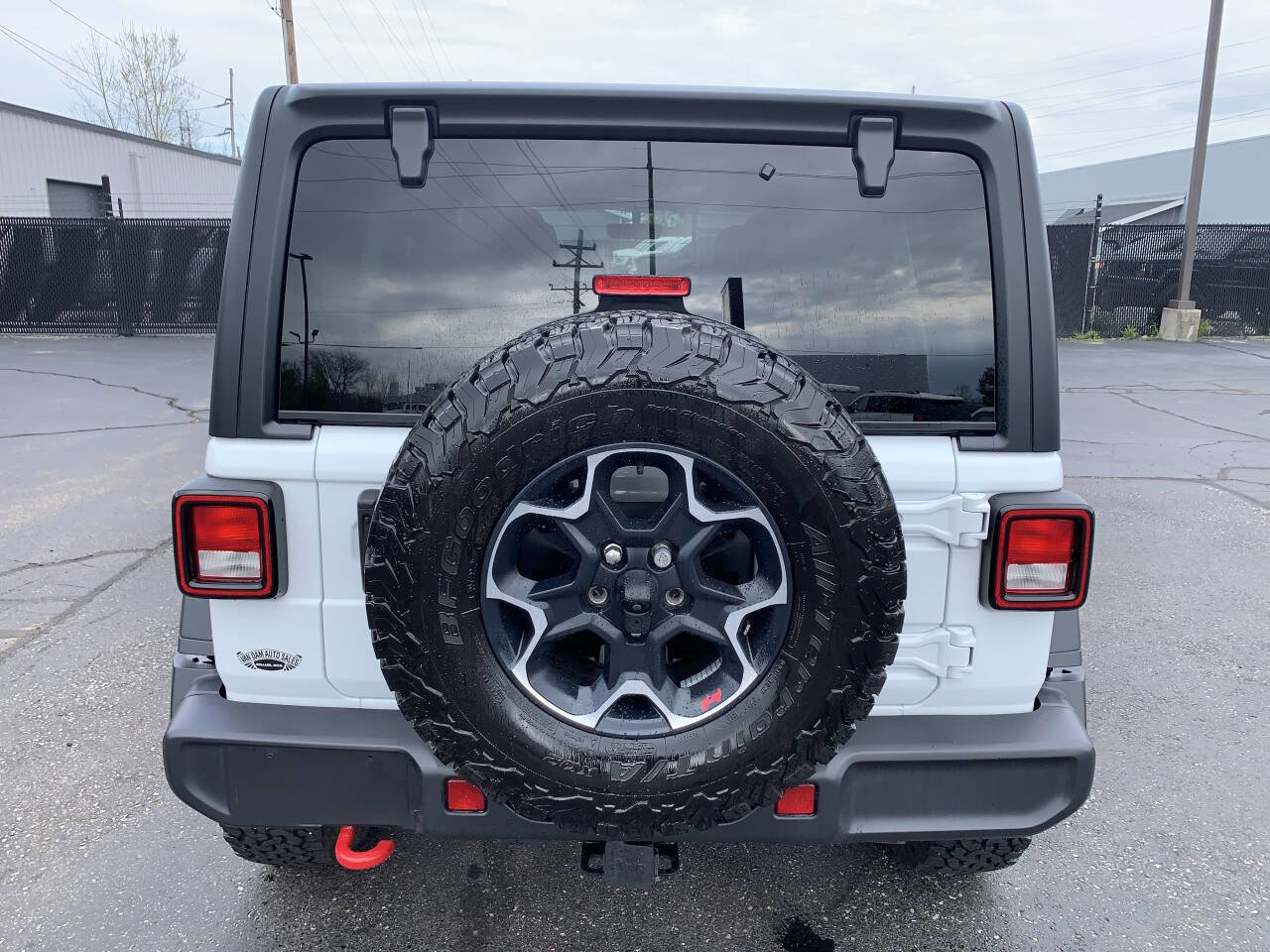 Used 2023 Jeep Wrangler Unlimited Rubicon w/ Dual Top Group AWD/4WD image 7
