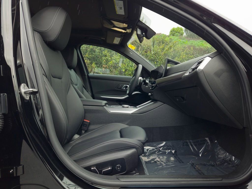 Used 2025 BMW 330i Sedan w/ Parking Assistance Package image 23