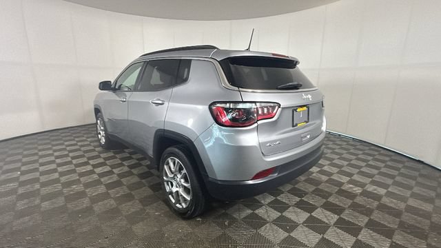 Used 2022 Jeep Compass Latitude AWD/4WD image 4