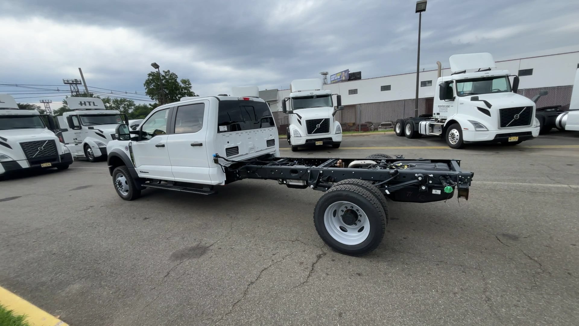 New 2026 Ford F550 4x4 Crew Cab image 6