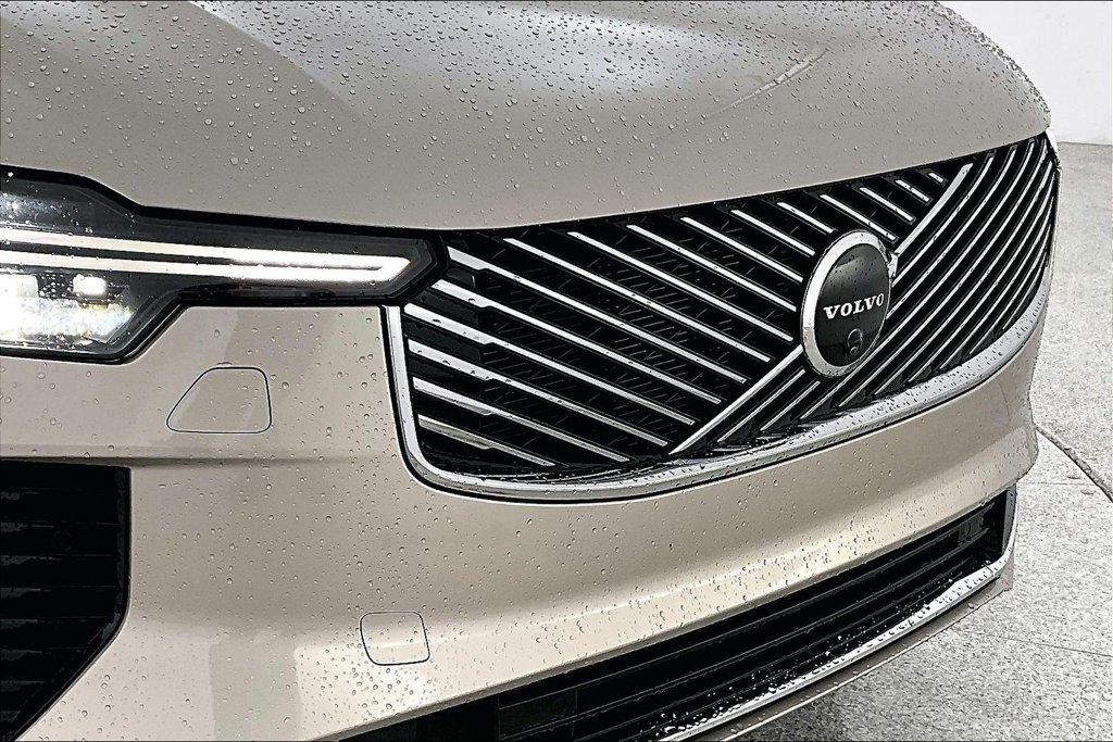 New 2026 Volvo XC90 B5 Plus AWD/4WD image 33