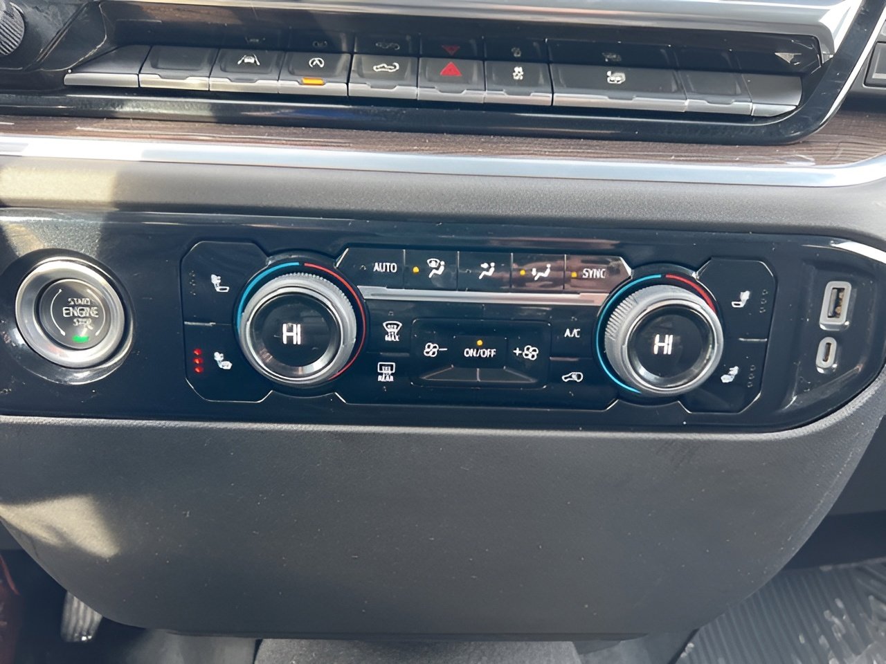 Used 2022 Chevrolet Silverado 1500 LT image 14