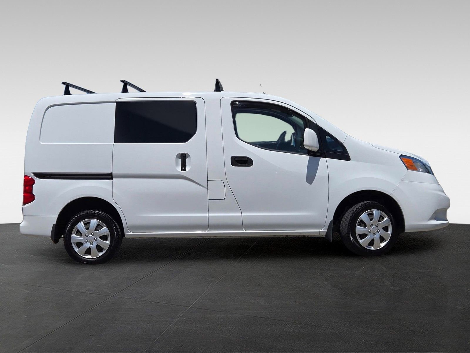 Used 2021 Nissan NV200 SV w/ Sliding Door Glass Package FWD image 3