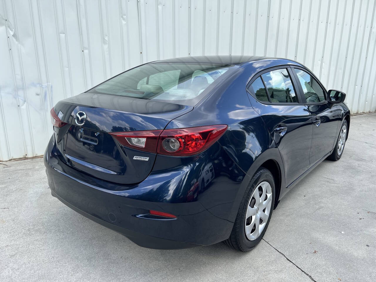 Used 2017 MAZDA MAZDA3 Sport FWD image 3
