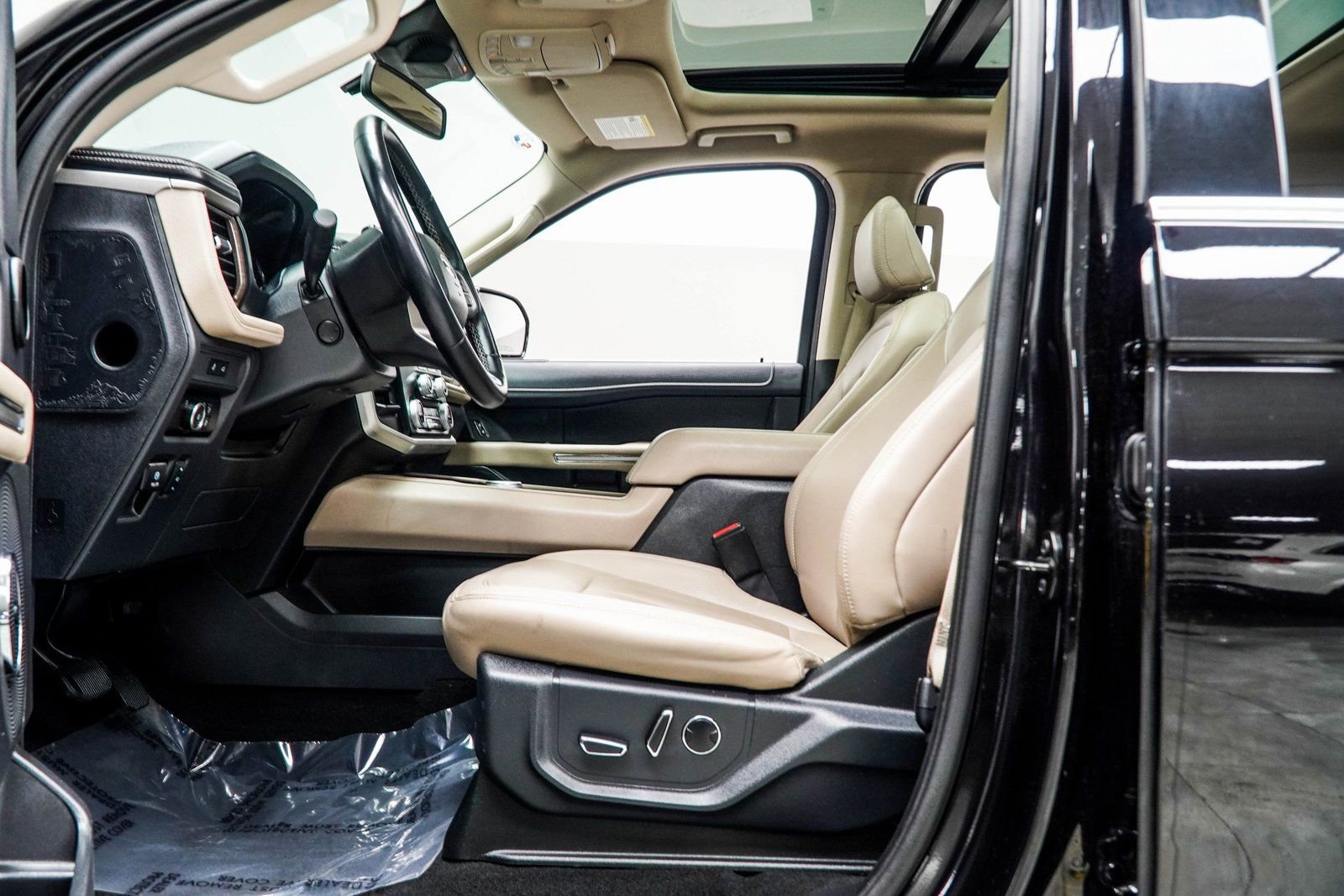 Used 2024 Ford Expedition Max Limited RWD image 35