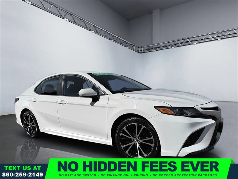 Used 2019 Toyota Camry SE image 1