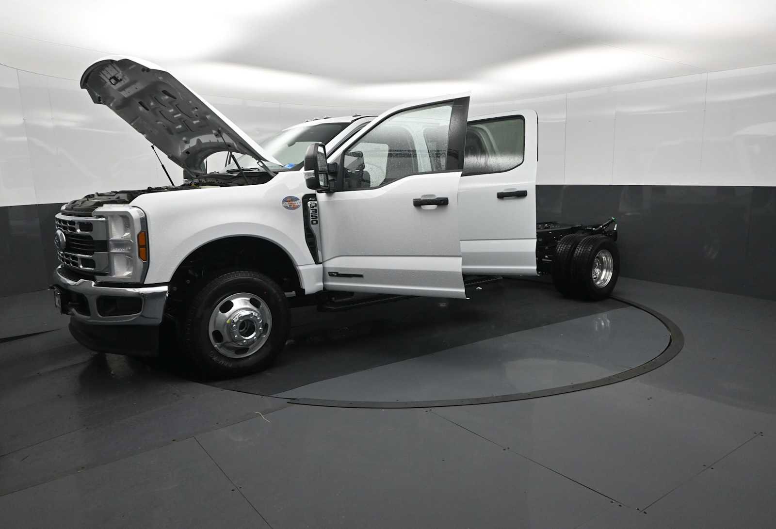 New 2026 Ford F350 XLT AWD/4WD image 37