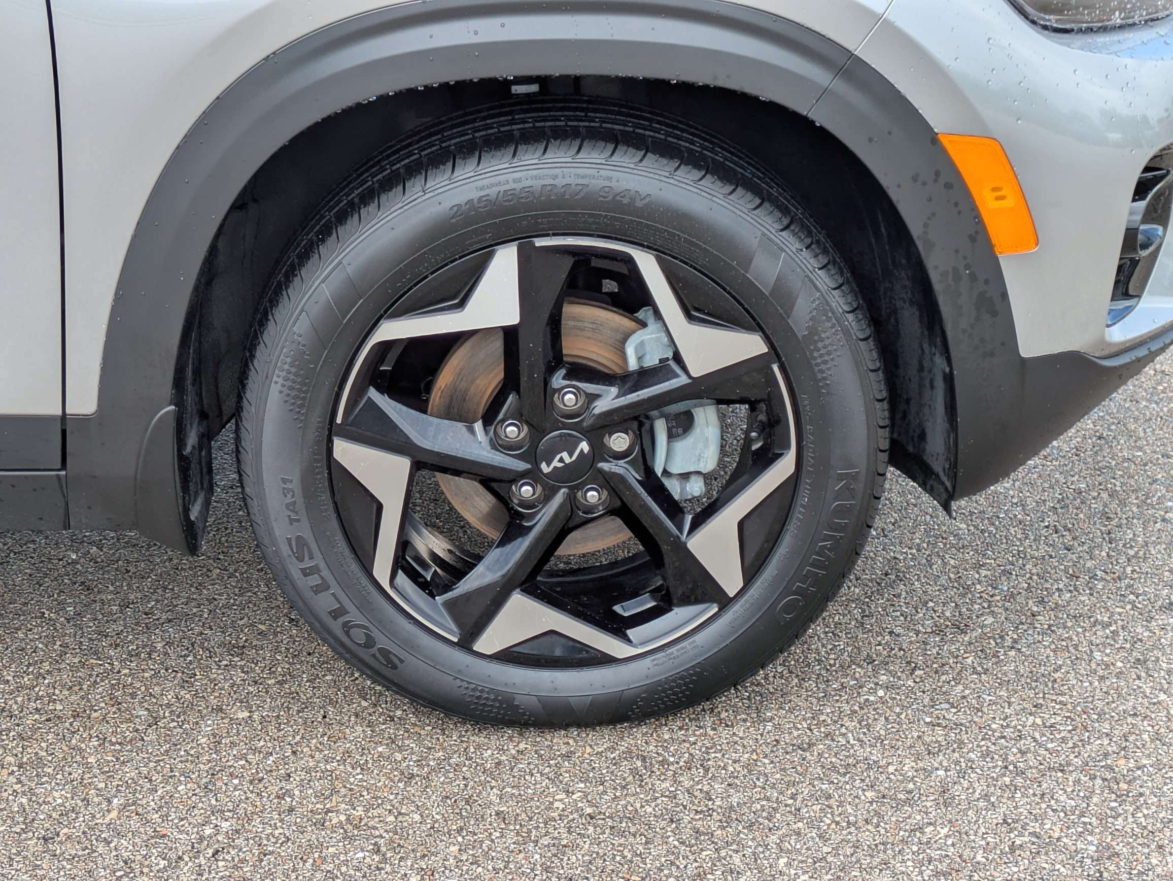 Certified 2024 Kia Seltos EX FWD image 12