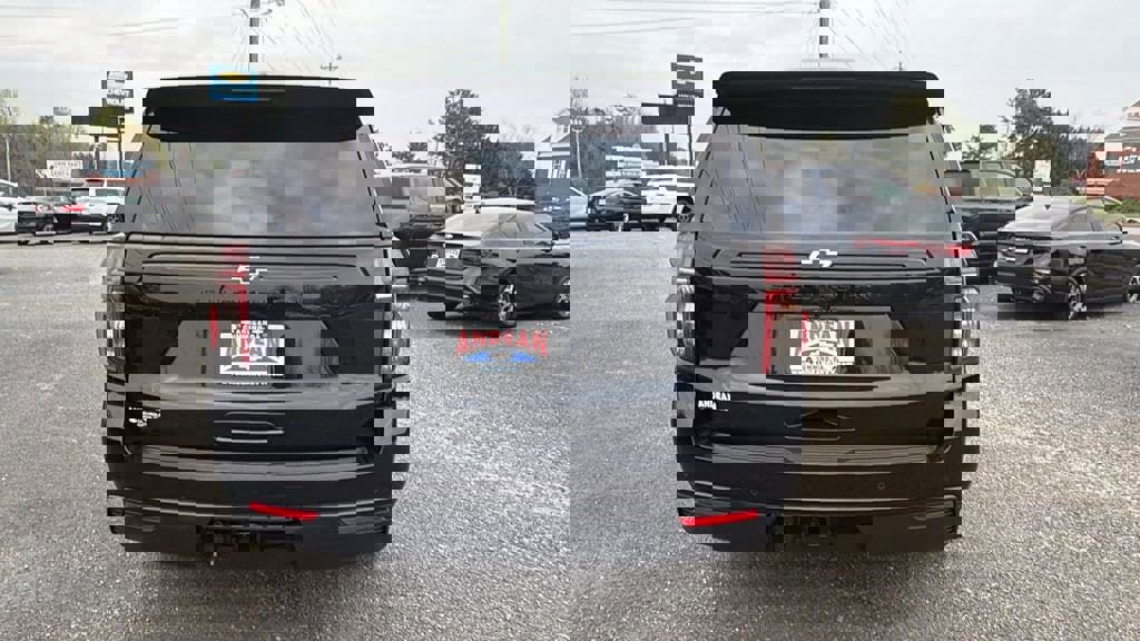 Certified 2024 Chevrolet Suburban Z71 w/ Luxury Package image 6