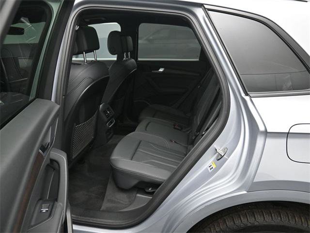 Used 2024 Audi Q5 e Premium Plus w/ Premium Plus Package image 29