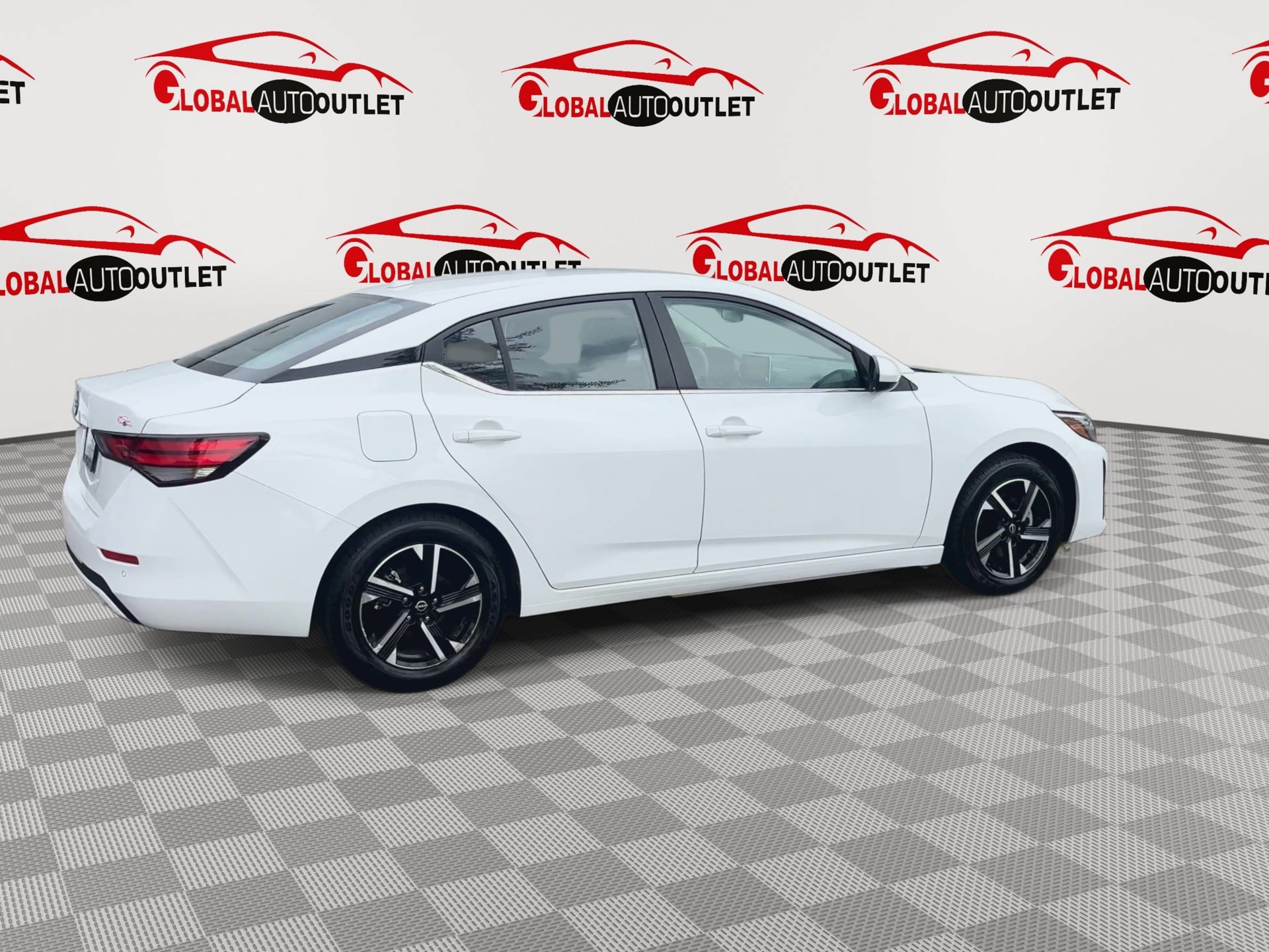 Used 2025 Nissan Sentra SV FWD image 8