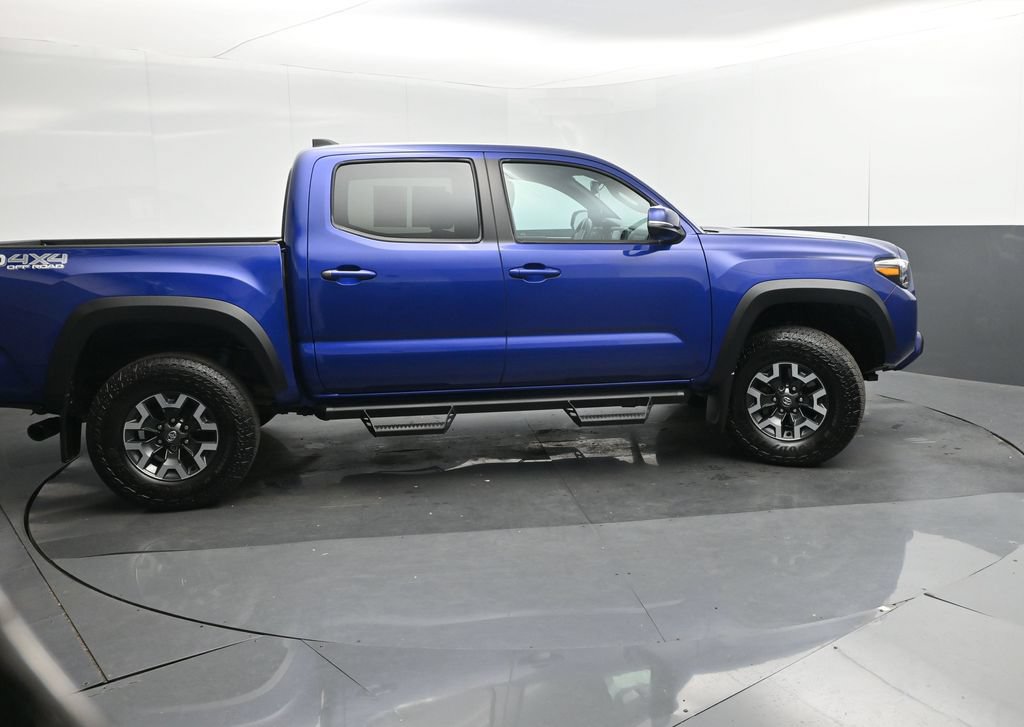 Used 2023 Toyota Tacoma TRD Off-Road w/ Black Out Package (TMS) AWD/4WD image 34