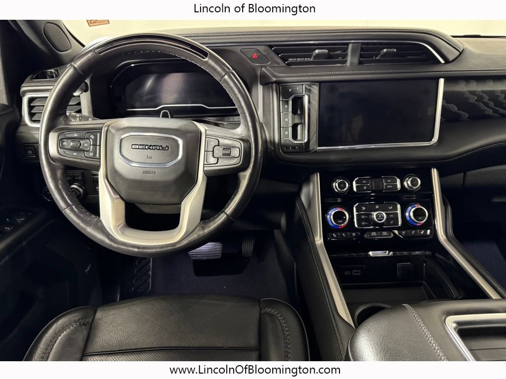 Used 2023 GMC Yukon XL Denali w/ Denali Reserve Package AWD/4WD image 18