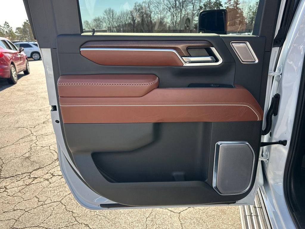 Used 2026 GMC Sierra 2500 Denali Ultimate image 22