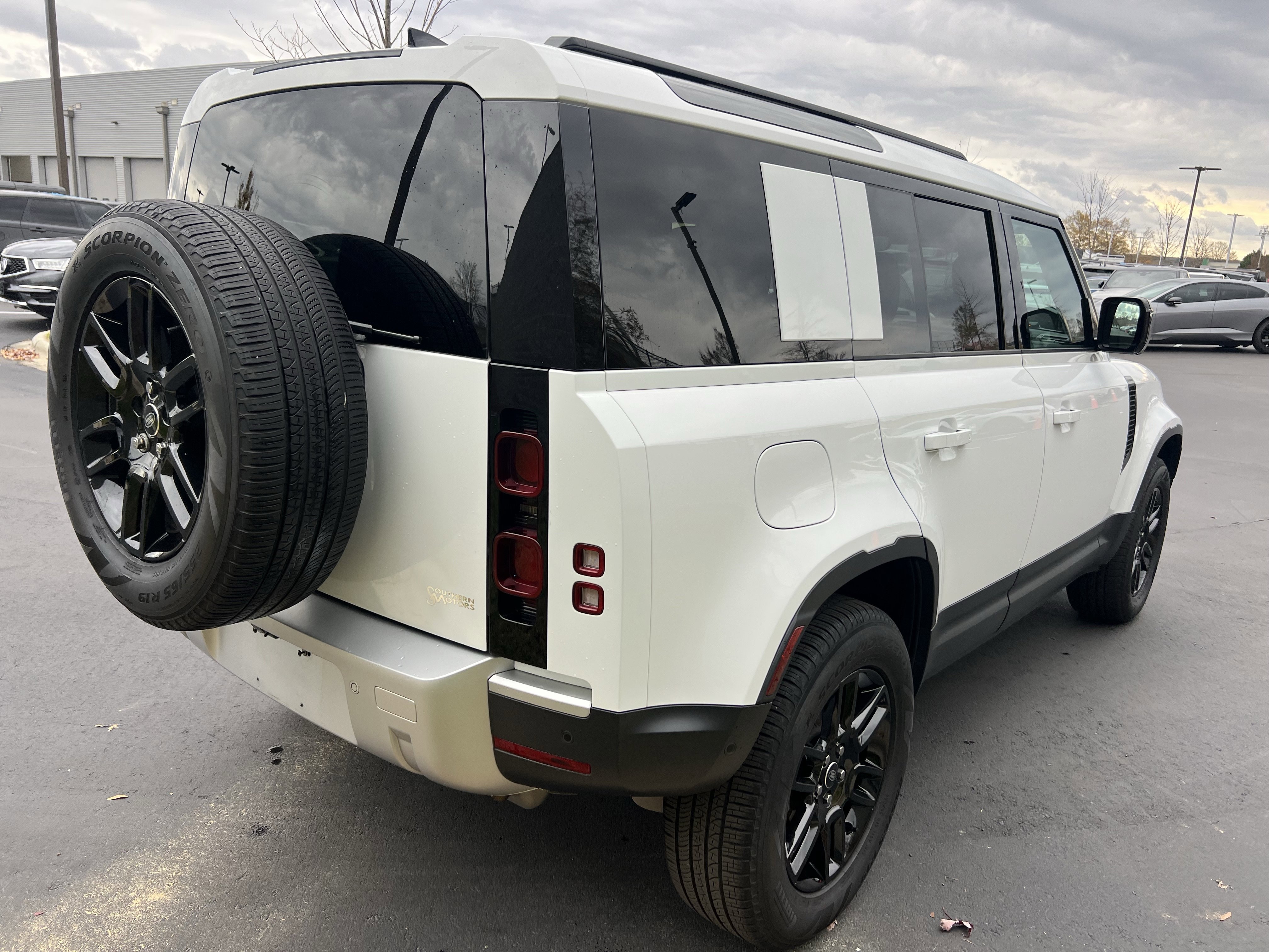 Certified 2025 Land Rover Defender 110 S image 7