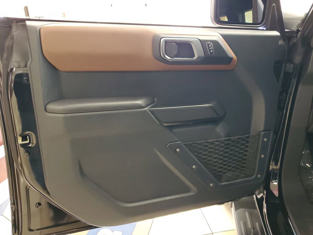 Used 2024 Ford Bronco Outer Banks image 13